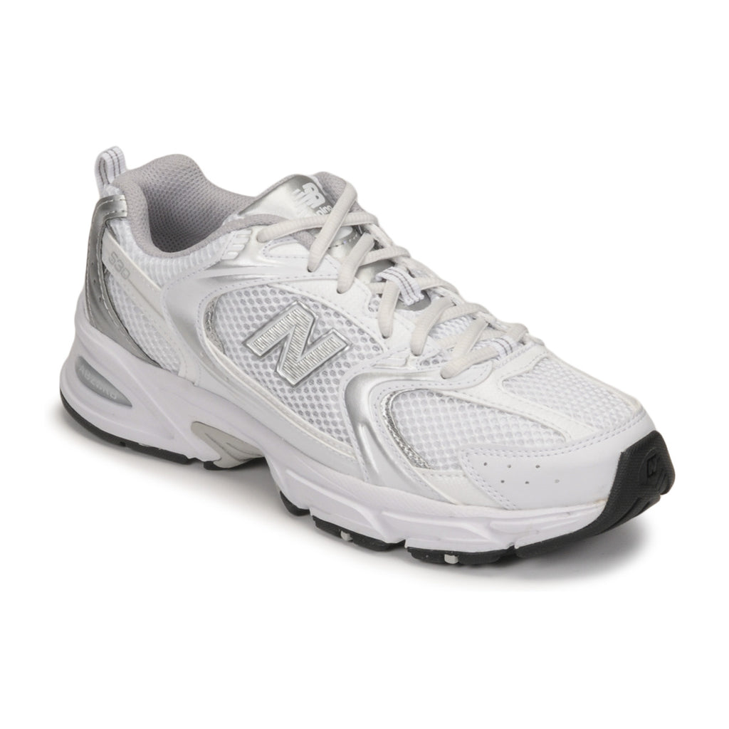 New Balance Elevate your everyday style.