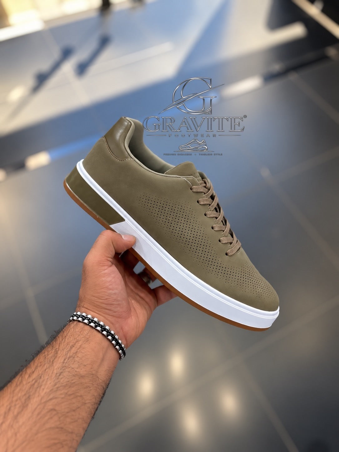 casual shoes