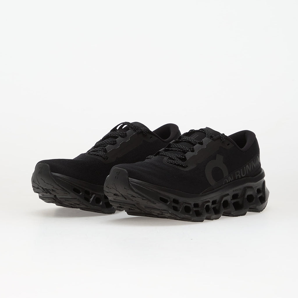 On Cloud Monster Premium quality sneakers.
Lightweight, comfortable & stylish for. Big Size.