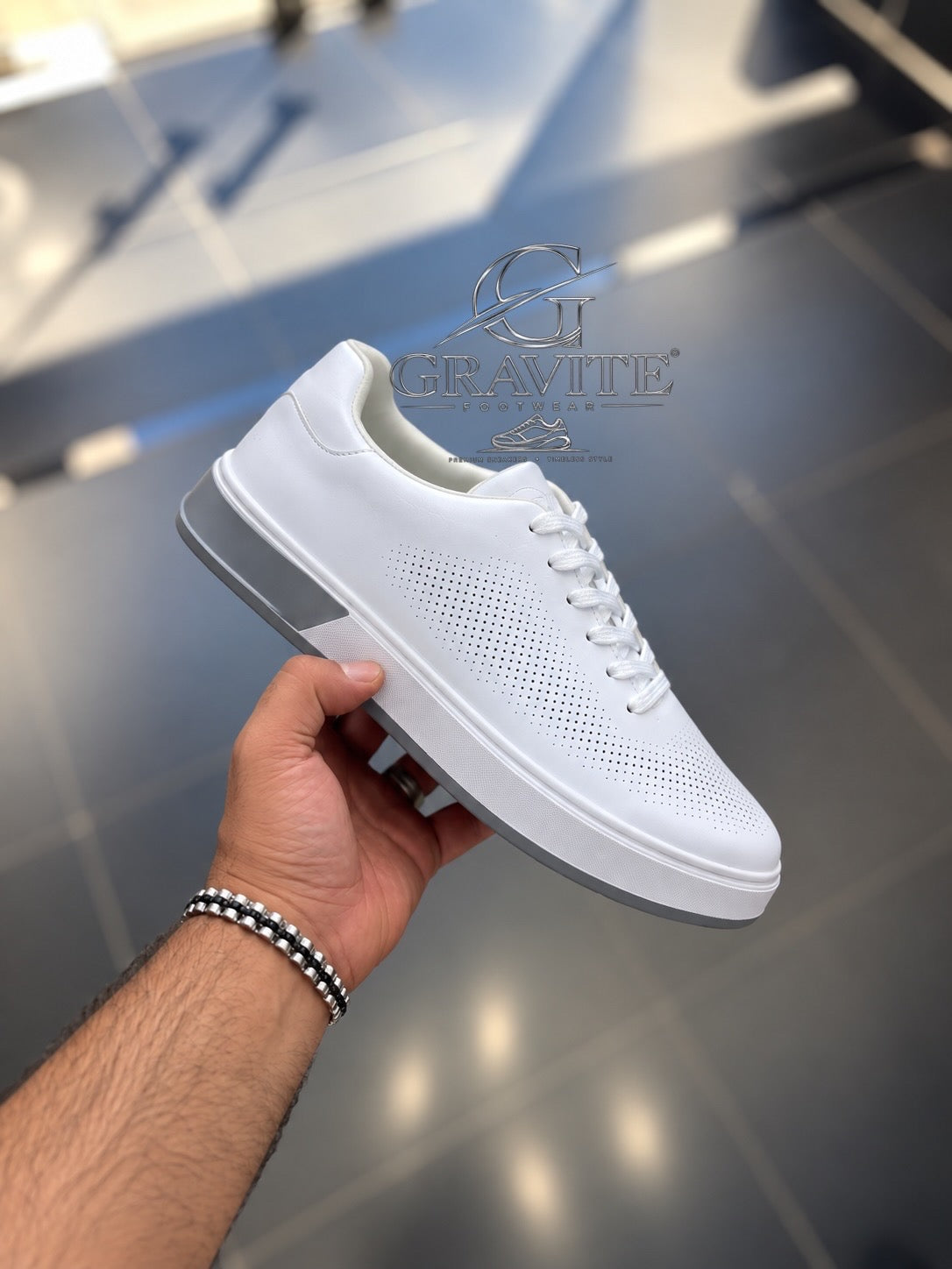 casual shoes